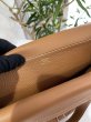 画像8: 【新品同様品】HERMES エルメス アルザン 31 トリヨンクレマンス ゴールド ゴールド金具 B刻印 5WAYバッグ ハンドバッグ ショルダーバッグ クラッチバッグ レディース 女性用 本革 レザー カーフ ブランド ブラウン 茶色 希少 レア プレゼント ギフト バック (8)