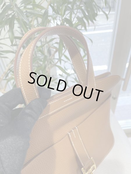 画像6: 【新品同様品】HERMES エルメス アルザン 31 トリヨンクレマンス ゴールド ゴールド金具 B刻印 5WAYバッグ ハンドバッグ ショルダーバッグ クラッチバッグ レディース 女性用 本革 レザー カーフ ブランド ブラウン 茶色 希少 レア プレゼント ギフト バック (6)