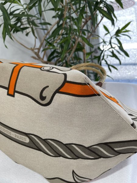 画像9: 【極美品】HERMES エルメス スティープル 31 ラージトートバッグ トワルアッシュ×バレニア×ストロー ベージュ×フォーブ O刻印□ 中古 ハンドバッグ ショルダーバッグ レディース 女性用 ブランド ブラウン 本革 レザー 希少 レア プレゼント ギフト バック (9)