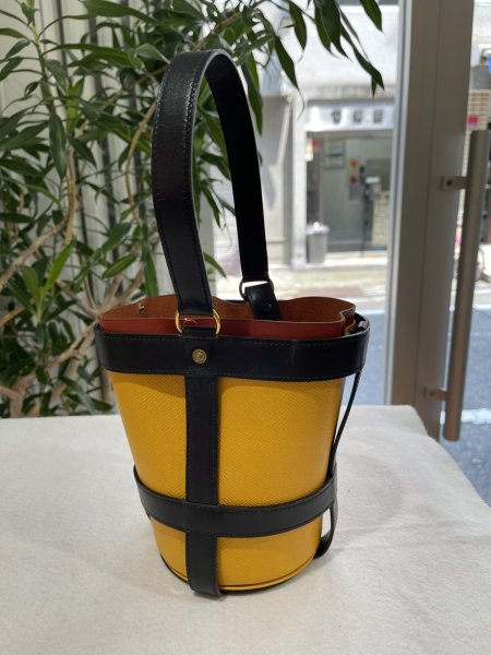 画像2: 【美品】HERMES エルメス ミュズリエール ボックスカーフ×クシュベル ブラック×ブリック×イエロー ゴールド金具 U刻印〇 ヴィンテージ 中古 ハンドバッグ ショルダーバッグ レディース 女性用 ブラウン ブランド 本革 レザー プレゼント ギフト 希少 レア バック (2)