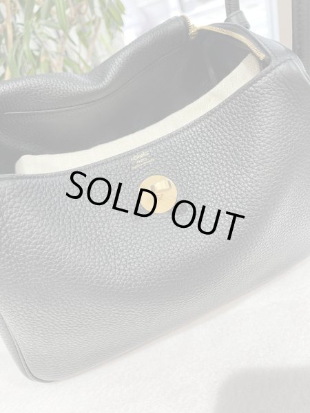 画像6: 【新品同様品】HERMES エルメス リンディ 26 トリヨンクレマンス ブラック ゴールド金具 U刻印 未使用品 ハンドバッグ ショルダーバッグ 2WAYバッグ レディース 女性用 ブランド 本革 レザー カーフ 黒 希少 レア プレゼント ギフト バック (6)