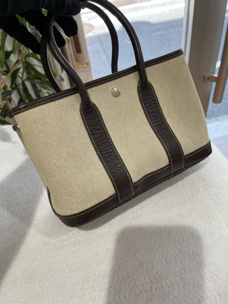 画像6: 【美品】HERMES エルメス ガーデンパーティ 23 TTPM トワルアッシュ×ブッフル マロン シルバー金具 I刻印□ ブラウン 中古 ハンドバッグ クラッチバッグ セカンドバッグ ポーチ レディース 女性用 本革 レザー ブランド 茶色 希少 レア プレゼント ギフト バック (6)