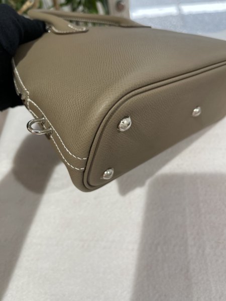 画像8: 【新品】【未使用品】HERMES エルメス ボリード 1923 25 ヴォーエプソン エトゥープ シルバー金具 U刻印 ハンドバッグ ショルダーバッグ 2WAYバッグ レディース 女性用 本革 レザー カーフ グレー ブランド 希少 レア プレゼント ギフト バック (8)