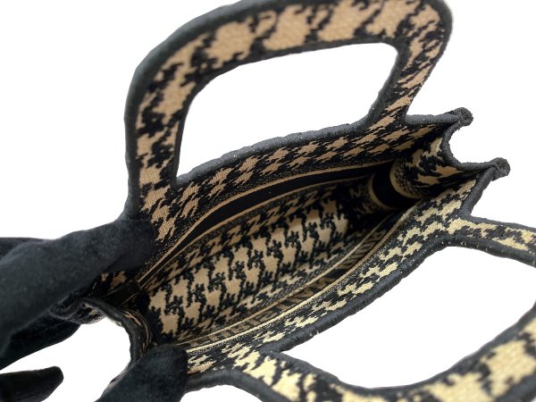 画像7: 【極美品】Christian Dior クリスチャン ディオール ブックトート ミニ オブリーク エンブロイダリー キャンバス ブラック×ベージュ 中古 ハンドバッグ トートバッグ レディース 女性用 ブランド 黒 希少 レア プレゼント ギフト バック (7)