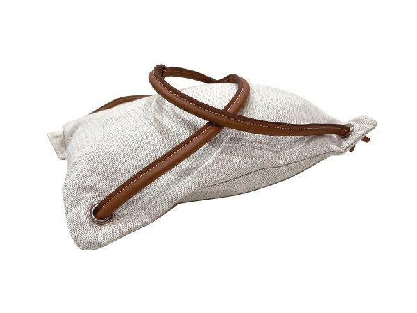 画像3: 【極美品】HERMES エルメス サック アリーヌ MM リュックサック トワルシェブロン×バレニア ベージュ×ブラウン シルバー金具 Y刻印 中古 2WAYバッグ バックパック ショルダーバッグ レディース 女性用 ブランド 希少 レア プレゼント ギフト バック (3)