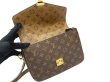 画像5: 【新品同様品】LOUIS VUITTON ルイ・ヴィトン M44876 ポシェット メティス MM モノグラム リバース ブラウン ゴールド金具 中古 ハンドバッグ ショルダーバッグ 2WAYバッグ レディース 女性用 ブランド ビトン 希少 レア プレゼント ギフト バック (5)