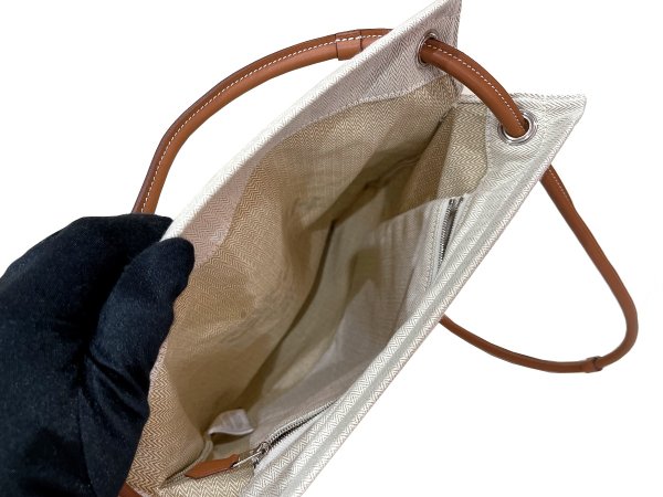 画像5: 【極美品】HERMES エルメス サック アリーヌ MM リュックサック トワルシェブロン×バレニア ベージュ×ブラウン シルバー金具 Y刻印 中古 2WAYバッグ バックパック ショルダーバッグ レディース 女性用 ブランド 希少 レア プレゼント ギフト バック (5)