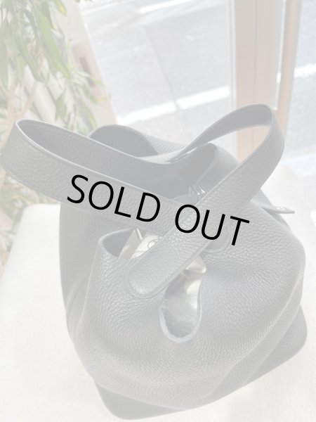 画像6: 【新品同様品】HERMES エルメス ピコタンロック 22 MM トリヨンクレマンス ブラック シルバー金具 D刻印 中古 ハンドバッグ レディース 女性用 ブランド 本革 レザー カーフ 黒 希少 レア プレゼント ギフト バック (6)