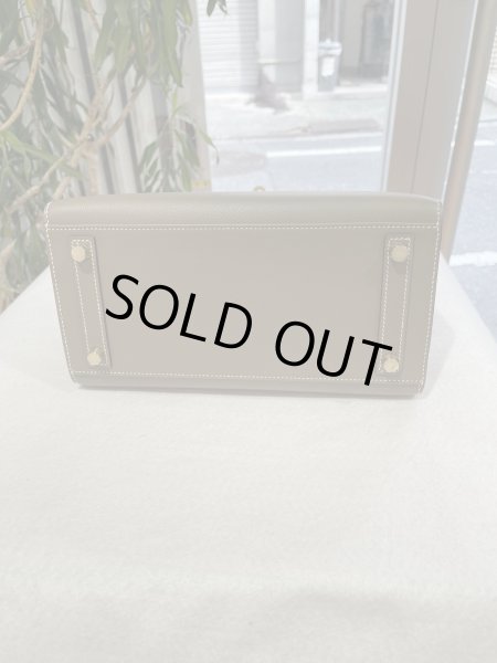 画像4: 【新品】【未使用品】HERMES エルメス バーキン 25 セリエ ヴォーエプソン エトゥープ ゴールド金具 D刻印 グレー 外縫い ハンドバッグ レディース 女性用 本革 レザー カーフ ブランド 希少 レア プレゼント ギフト バック (4)