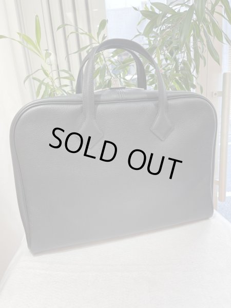 画像3: 【新品】【未使用品】HERMES エルメス ヴィクトリア 2 12H 40 トリヨンノビーヨ ブラック シルバー金具 T刻印 ビジネスバッグ ブリーフケース ハンドバッグ 書類バッグ トートバッグ メンズ レディース ブランド 本革 レザー カーフ 黒 レア プレゼント ギフト バック (3)