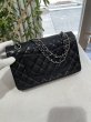 画像2: 【美品】CHANEL シャネル A01112 マトラッセ 25 チェーンショルダー ラムスキン ブラック シルバー金具 Wフラップ 11番台 中古 ハンドバッグ ショルダーバッグ ダブルフラップ レディース 女性用 黒 ブランド レザー カーフ 希少 レア プレゼント ギフト バック (2)