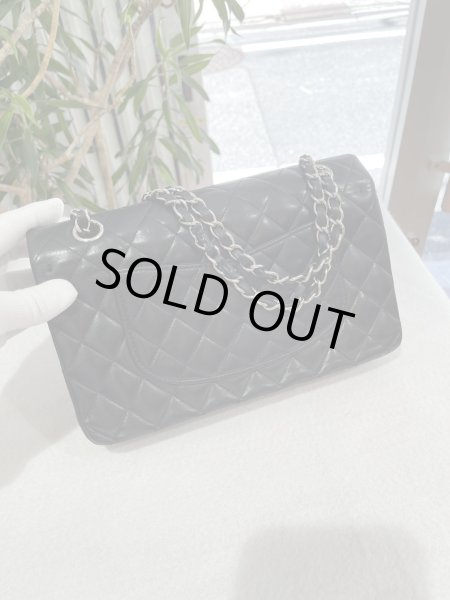 画像2: 【美品】CHANEL シャネル A01112 マトラッセ 25 チェーンショルダー ラムスキン ブラック シルバー金具 Wフラップ 11番台 中古 ハンドバッグ ショルダーバッグ ダブルフラップ レディース 女性用 黒 ブランド レザー カーフ 希少 レア プレゼント ギフト バック (2)