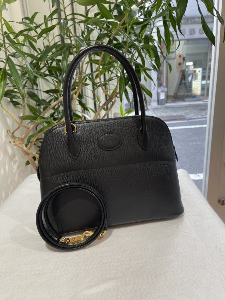 画像1: 【新品同様品】HERMES エルメス ボリード 27 ヴォーエプソン ブラック シルバー金具 Z刻印 中古 ハンドバッグ ショルダーバッグ 2WAYバッグ レディース 女性用 本革 レザー 黒 カーフ ブランド 希少 レア プレゼント ギフト バック (1)