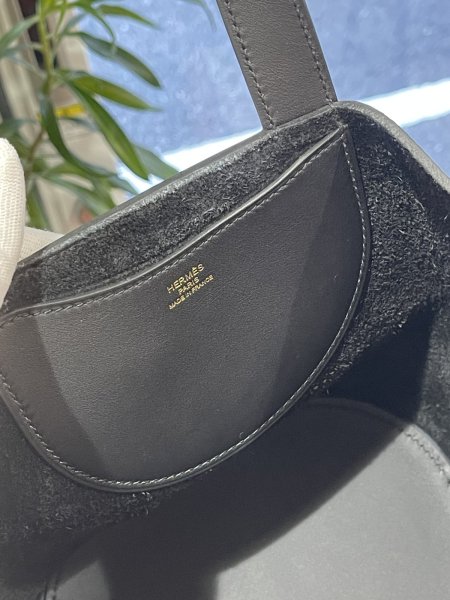 画像6: 【新品】【未使用品】HERMES エルメス インザループ 18 トリヨンクレマンス×スイフト ブラック ゴールド金具 K刻印 ハンドバッグ レディース 女性用 ブランド 本革 レザー カーフ 黒 希少 レア プレゼント ギフト バック (6)