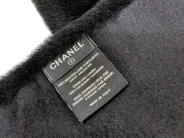 画像6: 【新品同様品】CHANEL シャネル ココマーク ロゴ ネックウォーマー ムートン×カシミア ブラック×グレー×ホワイト マフラー シープスキン 中古 マフラー ストール リアルファー ブランド 黒 白 ファッション レディース 女性用 プレゼント ギフト (6)