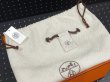 画像8: 【新品】【未使用品】HERMES エルメス インザループ 18 トリヨンクレマンス×スイフト ニューホワイト ゴールド金具 B刻印 ハンドバッグ レディース 女性用 ブランド 本革 レザー カーフ 白 希少 レア プレゼント ギフト バック (8)