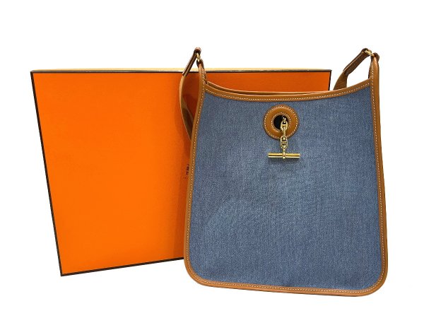 画像1: 【新品同様品】HERMES エルメス ヴェスパ PM トワルジーン×ヴォーガリバー ブルー×ゴールド ゴールド金具 B刻印□ ヴィンテージ コンビ 中古 ショルダーバッグ ボディバッグ メッセンジャーバッグ レディース 女性用 ブランド 本革 レザー カーフ ブラウン バック (1)