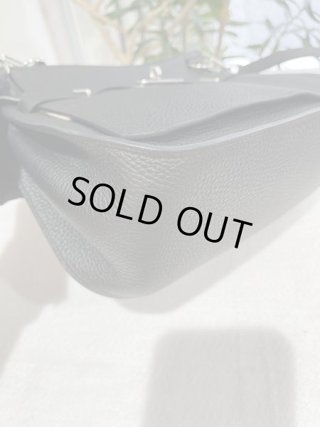 画像8: 【極美品】HERMES エルメス ジプシエール28 トリヨンクレマンス ブラック シルバー金具 O刻印□ 中古 ショルダーバッグ メッセンジャーバッグ 斜め掛け レディース 女性用 ブランド 本革 レザー カーフ 黒 希少 レア プレゼント ギフト バック (8)