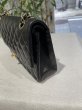 画像5: 【美品】CHANEL シャネルA01112 マトラッセ 25 チェーンショルダー ラムスキン ブラック ゴールド金具 Wフラップ 16番台 中古 ハンドバッグ ショルダーバッグ ダブルフラップ レディース 女性用 黒 ブランド レザー カーフ 希少 レア プレゼント ギフト バック (5)