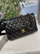 画像1: 【美品】CHANEL シャネルA01112 マトラッセ 25 チェーンショルダー ラムスキン ブラック ゴールド金具 Wフラップ 16番台 中古 ハンドバッグ ショルダーバッグ ダブルフラップ レディース 女性用 黒 ブランド レザー カーフ 希少 レア プレゼント ギフト バック (1)