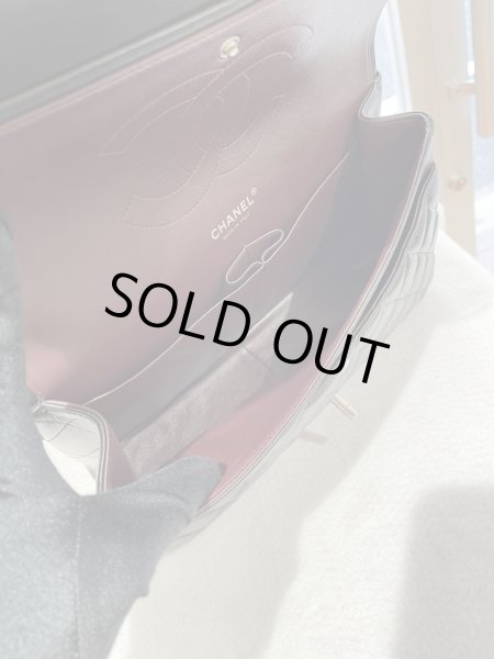 画像7: 【新品同様品】CHANEL シャネル A58600 マトラッセ 30 チェーンショルダー ラムスキン ブラック シルバー金具 Wフラップ 17番台 中古 ハンドバッグ デカマトラッセ ダブルフラップ レディース 女性用 黒 ブランド レザー カーフ 希少 レア プレゼント ギフト バック (7)