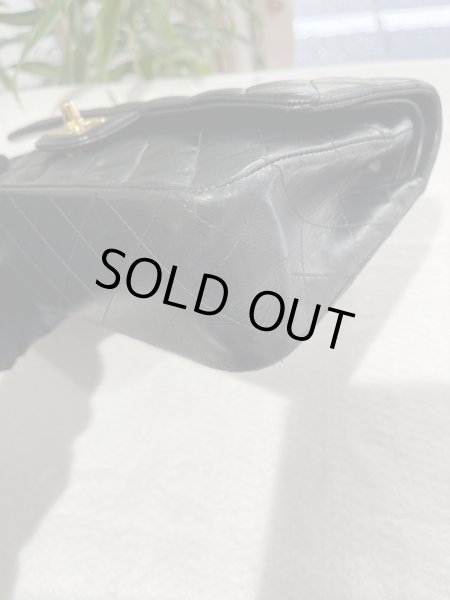 画像10: 【美品】CHANEL シャネルA01112 マトラッセ 25 チェーンショルダー ラムスキン ブラック ゴールド金具 Wフラップ 16番台 中古 ハンドバッグ ショルダーバッグ ダブルフラップ レディース 女性用 黒 ブランド レザー カーフ 希少 レア プレゼント ギフト バック (10)