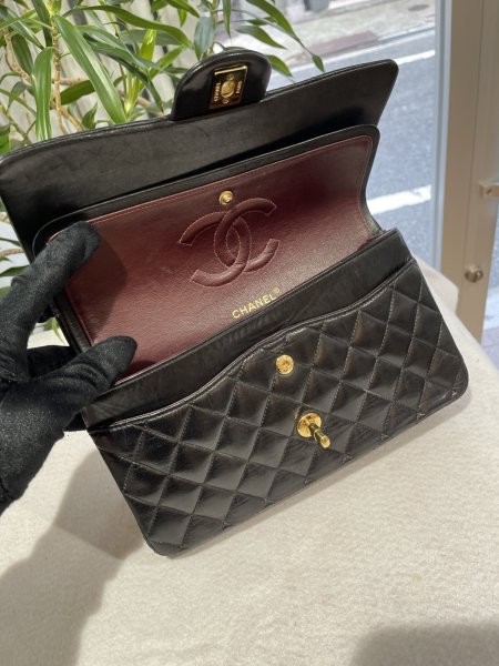 画像7: 【美品】CHANEL シャネルA01112 マトラッセ 25 チェーンショルダー ラムスキン ブラック ゴールド金具 Wフラップ 16番台 中古 ハンドバッグ ショルダーバッグ ダブルフラップ レディース 女性用 黒 ブランド レザー カーフ 希少 レア プレゼント ギフト バック (7)