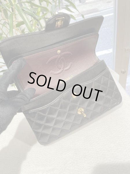 画像7: 【美品】CHANEL シャネルA01112 マトラッセ 25 チェーンショルダー ラムスキン ブラック ゴールド金具 Wフラップ 16番台 中古 ハンドバッグ ショルダーバッグ ダブルフラップ レディース 女性用 黒 ブランド レザー カーフ 希少 レア プレゼント ギフト バック (7)