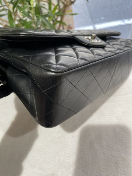 画像8: 【新品同様品】CHANEL シャネル A58600 マトラッセ 30 チェーンショルダー ラムスキン ブラック シルバー金具 Wフラップ 17番台 中古 ハンドバッグ デカマトラッセ ダブルフラップ レディース 女性用 黒 ブランド レザー カーフ 希少 レア プレゼント ギフト バック (8)