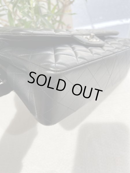 画像8: 【新品同様品】CHANEL シャネル A58600 マトラッセ 30 チェーンショルダー ラムスキン ブラック シルバー金具 Wフラップ 17番台 中古 ハンドバッグ デカマトラッセ ダブルフラップ レディース 女性用 黒 ブランド レザー カーフ 希少 レア プレゼント ギフト バック (8)