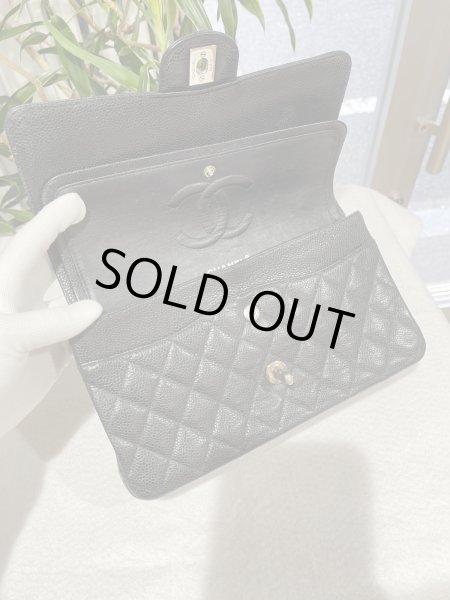 画像7: 【美品】CHANEL シャネルA01112 マトラッセ 25 チェーンショルダー キャビアスキン ブラック シルバー金具 Wフラップ 13番台 中古 ハンドバッグ ショルダーバッグ ダブルフラップ レディース 女性用 黒 ブランド レザー カーフ 希少 レア プレゼント ギフト バック (7)