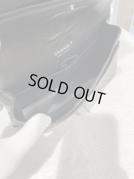 画像8: 【美品】CHANEL シャネルA01112 マトラッセ 25 チェーンショルダー キャビアスキン ブラック シルバー金具 Wフラップ 13番台 中古 ハンドバッグ ショルダーバッグ ダブルフラップ レディース 女性用 黒 ブランド レザー カーフ 希少 レア プレゼント ギフト バック (8)