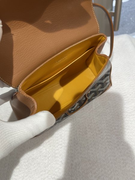 画像8: 【新品同様品】Goyard ゴヤール サイゴン ミニ 2WAY ハンドバッグ ヘリンボーン PVCコーティングキャンバス×レザー ブラック×ブラウン シルバー金具 中古 ハンドバッグ ショルダーバッグ 2WAYバッグ レディース 女性用 ブランド 黒 希少 レア プレゼント バック (8)