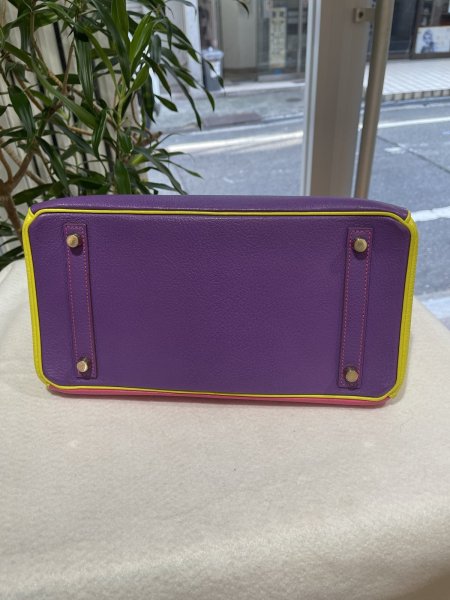 画像4: 【極美品】HERMES エルメス バーキン 30 パーソナルオーダー シェブルミゾル トリコロール マットゴールド金具 Q刻印□ シェーブル 中古 ハンドバッグ トートバッグ レディース 女性用 ブランド イエロー×パープル×ピンク 本革 レザー レア プレゼント ギフト バック (4)