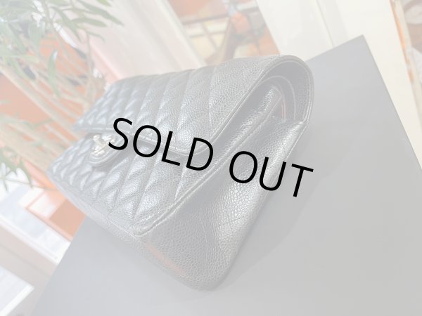 画像5: 【極美品】CHANEL シャネル A01112 マトラッセ 25 チェーンショルダー キャビアスキン ブラック シルバー金具 Wフラップ 30番台 中古 ハンドバッグ ショルダーバッグ ダブルフラップ レディース 女性用 黒 ブランド レザー カーフ 希少 レア プレゼント ギフト バック (5)
