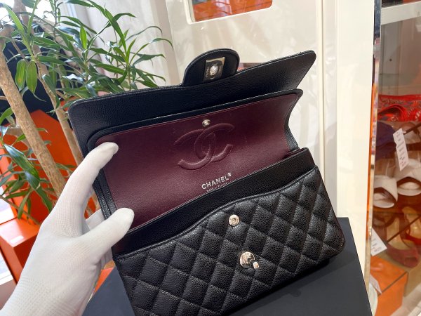 画像7: 【極美品】CHANEL シャネル A01112 マトラッセ 25 チェーンショルダー キャビアスキン ブラック シルバー金具 Wフラップ 30番台 中古 ハンドバッグ ショルダーバッグ ダブルフラップ レディース 女性用 黒 ブランド レザー カーフ 希少 レア プレゼント ギフト バック (7)