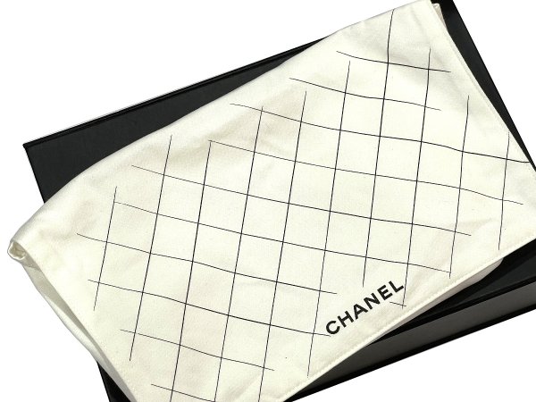 画像10: 【極美品】CHANEL シャネル A01112 マトラッセ 25 チェーンショルダー キャビアスキン ブラック シルバー金具 Wフラップ 30番台 中古 ハンドバッグ ショルダーバッグ ダブルフラップ レディース 女性用 黒 ブランド レザー カーフ 希少 レア プレゼント ギフト バック (10)
