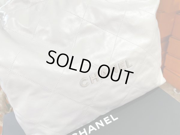 画像6: 【極美品】CHANEL シャネル AS3260 CHANEL 22 スモール ハンドバッグ シャイニーカーフスキン グレー マットシルバー金具 ランダムプレート 中古 ショルダーバッグ 2WAYバッグ レディース 女性用 ブランド 本革 レザー 希少 レア プレゼント ギフト バック (6)
