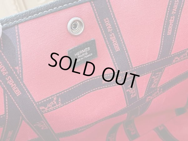 画像6: 【美品】HERMES エルメス ガーデンパーティ 36 PM ボルデュック トワルアッシュ×ブッフル グレー シルバー金具 リボン柄 2006年限定 中古 ハンドバッグ トートバッグ レディース 女性用 本革 レザー ブラック ブランド 黒 希少 レア プレゼント ギフト バック (6)
