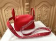 画像2: 【新品同様品】【未使用品】HERMES エルメス リンディ ミニ 20 トリヨンクレマンス ルージュクー ゴールド金具 D刻印 レッド ハンドバッグ ショルダーバッグ 2WAYバッグ レディース 女性用 ブランド 赤 本革 レザー カーフ 希少 レア プレゼント ギフト バック (2)