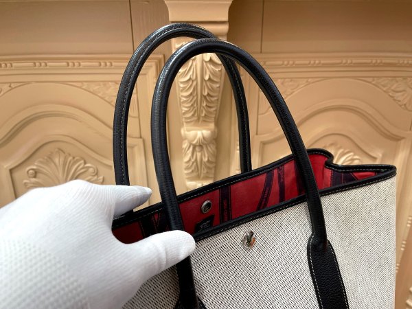 画像5: 【美品】HERMES エルメス ガーデンパーティ 36 PM ボルデュック トワルアッシュ×ブッフル グレー シルバー金具 リボン柄 2006年限定 中古 ハンドバッグ トートバッグ レディース 女性用 本革 レザー ブラック ブランド 黒 希少 レア プレゼント ギフト バック (5)