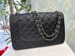 画像2: 【極美品】CHANEL シャネル A58600 マトラッセ 30 チェーンショルダー キャビアスキン ブラック シルバー金具 Wフラップ 23番台 中古 ハンドバッグ デカマトラッセ ダブルフラップ レディース 女性用 黒 ブランド レザー 希少 レア プレゼント ギフト バック (2)