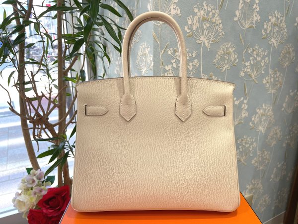 画像2: 【新品同様品】HERMES エルメス バーキン 30 ヴォーエプソン クレ シルバー金具 U刻印 ベージュ 中古 ハンドバッグ トートバッグ レディース 女性用 ブランド オフホワイト アイボリー 本革 レザー カーフ 希少 レア プレゼント ギフト バック (2)