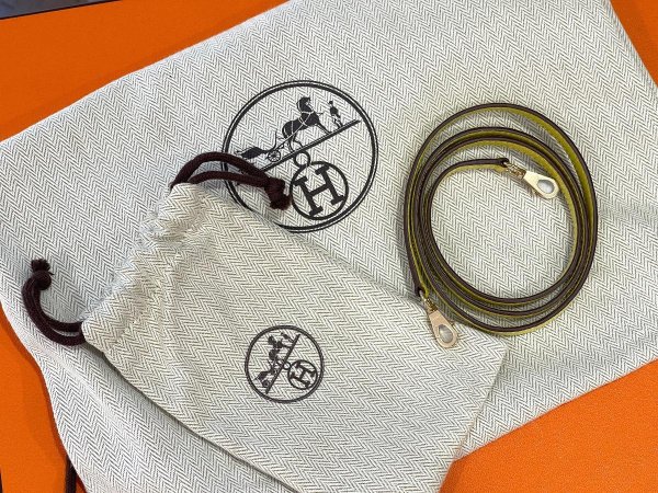 画像9: 【新品】【未使用品】HERMES エルメス ミニケリー 2 パーソナルオーダー シェブルミゾル クレ×ライム シャンパンゴールド金具 W刻印 シェーブル ハンドバッグ ショルダーバッグ 2WAYバッグ レディース 女性用 本革 レザー カーフ ブランド 希少 レア ギフト バック (9)