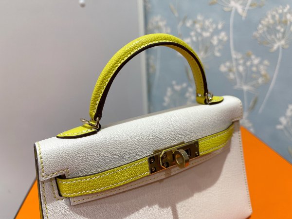 画像7: 【新品】【未使用品】HERMES エルメス ミニケリー 2 パーソナルオーダー シェブルミゾル クレ×ライム シャンパンゴールド金具 W刻印 シェーブル ハンドバッグ ショルダーバッグ 2WAYバッグ レディース 女性用 本革 レザー カーフ ブランド 希少 レア ギフト バック (7)