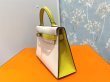 画像6: 【新品】【未使用品】HERMES エルメス ミニケリー 2 パーソナルオーダー シェブルミゾル クレ×ライム シャンパンゴールド金具 W刻印 シェーブル ハンドバッグ ショルダーバッグ 2WAYバッグ レディース 女性用 本革 レザー カーフ ブランド 希少 レア ギフト バック (6)
