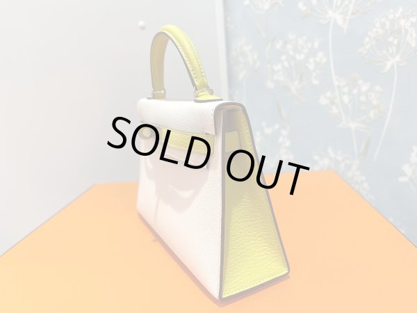 画像6: 【新品】【未使用品】HERMES エルメス ミニケリー 2 パーソナルオーダー シェブルミゾル クレ×ライム シャンパンゴールド金具 W刻印 シェーブル ハンドバッグ ショルダーバッグ 2WAYバッグ レディース 女性用 本革 レザー カーフ ブランド 希少 レア ギフト バック (6)