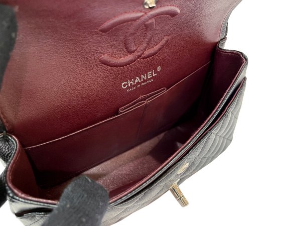 画像7: 【極美品】CHANEL シャネル A01113 マトラッセ 23 チェーンショルダー キャビアスキン ブラック シルバー金具 Wフラップ 30番台 中古 ハンドバッグ ショルダーバッグ ダブルフラップ レディース 女性用 黒 ブランド レザー カーフ 希少 レア プレゼント ギフト バック (7)