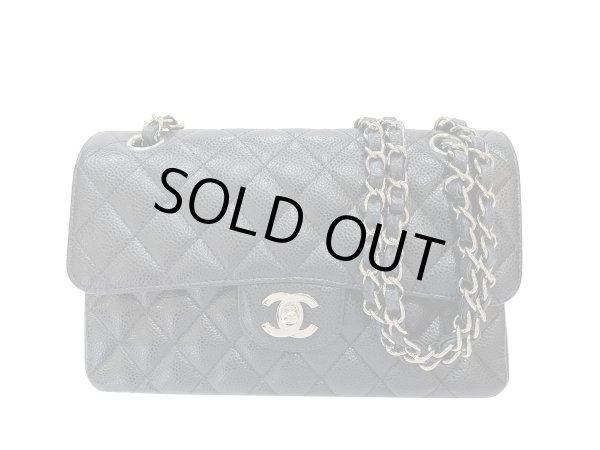 画像1: 【極美品】CHANEL シャネル A01113 マトラッセ 23 チェーンショルダー キャビアスキン ブラック シルバー金具 Wフラップ 30番台 中古 ハンドバッグ ショルダーバッグ ダブルフラップ レディース 女性用 黒 ブランド レザー カーフ 希少 レア プレゼント ギフト バック (1)