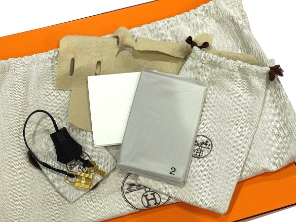 画像10: 【新品同様品】HERMES エルメス バーキン 30 トゴ ブラック ゴールド金具 D刻印 中古 ハンドバッグ トートバッグ レディース 女性用 ブランド 黒 本革 レザー カーフ トリヨン 希少 レア プレゼント ギフト バック (10)